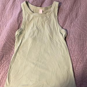 Lululemon align waist length cool razorback tank in creamy mint! Size-2